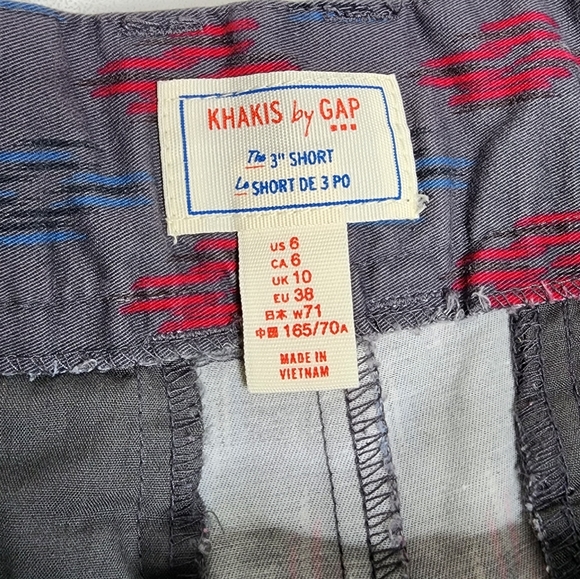 Khakis by GAP Shorts Mid Rise Gray Geometric Print The 3" Short  Women's Size 6 - Picture 3 of 10